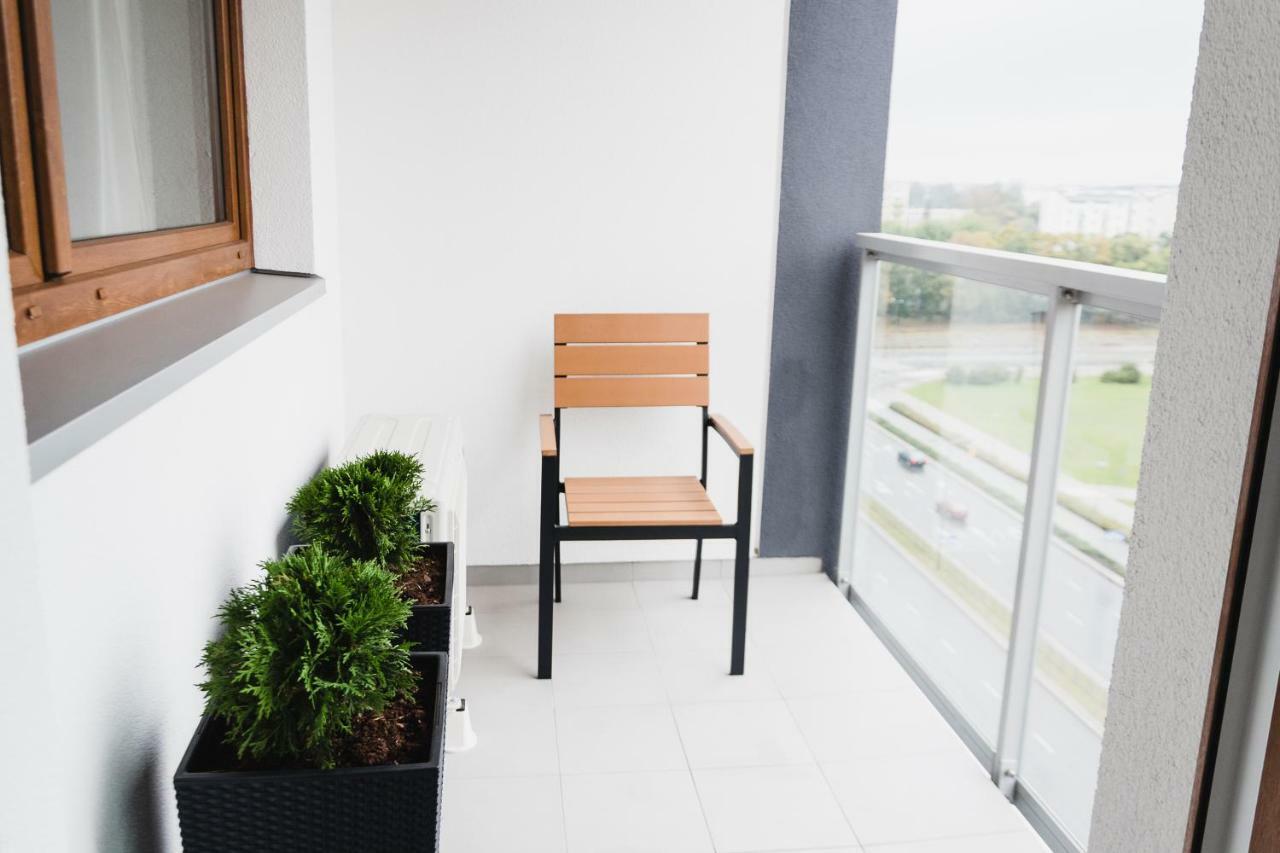 Luxlux Apartments Metro Slodowiec Warszawa Eksteriør billede